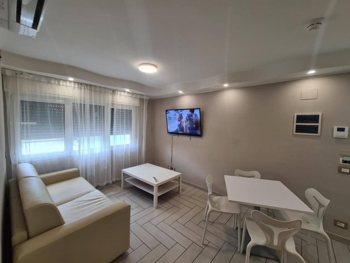 Nero D'Avorio Apartments Rimini Exteriör bild